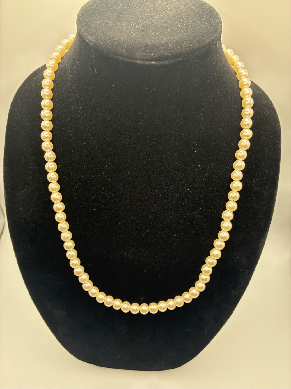 Elegant Cream Pearl Strand Necklace - Women's Jewelry